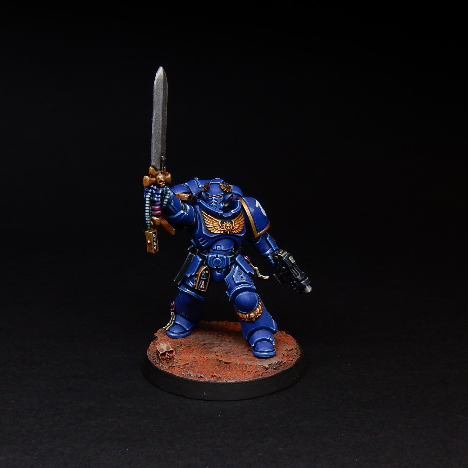 Space Marines Primaris Lieutenant with Power Sword